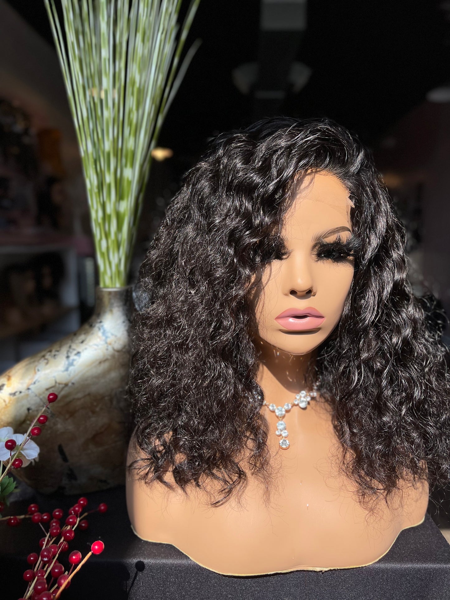 Exotic Wavy Glueless Wig Unit